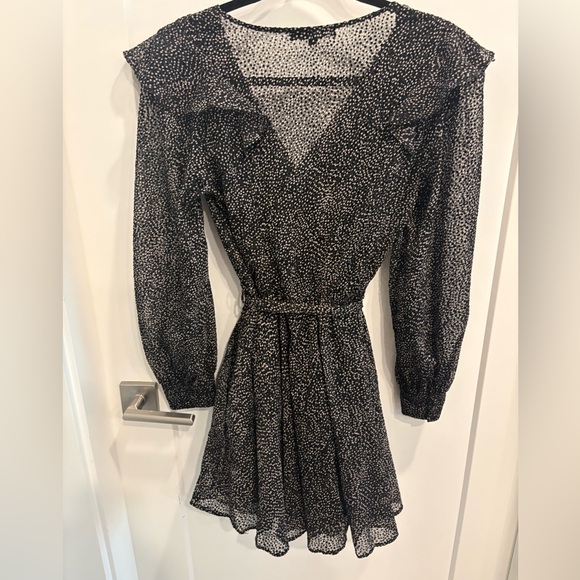 DYNAMITE SPECKLED RUFFLE DRESS - Picture 8 of 8